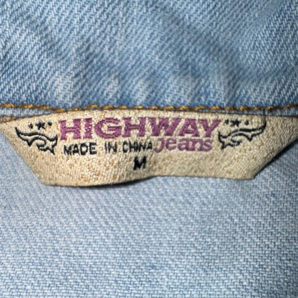 Highway Jeans Jacket Women’s Med Blue Cotton Blend Short Coastal Cowgirl.  GUC - Picture 4 of 9